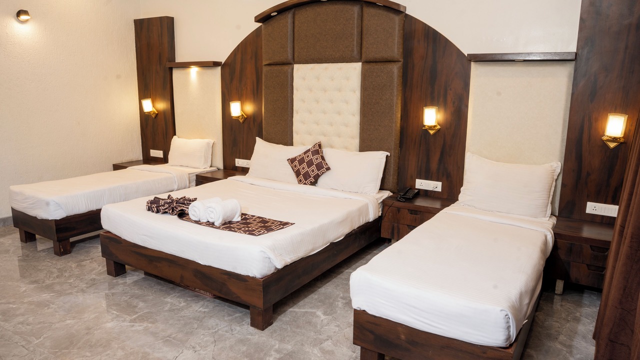 Photo of Bedroom in Maliwada