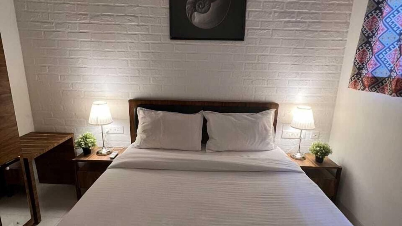 Photo of Bedroom in Pali