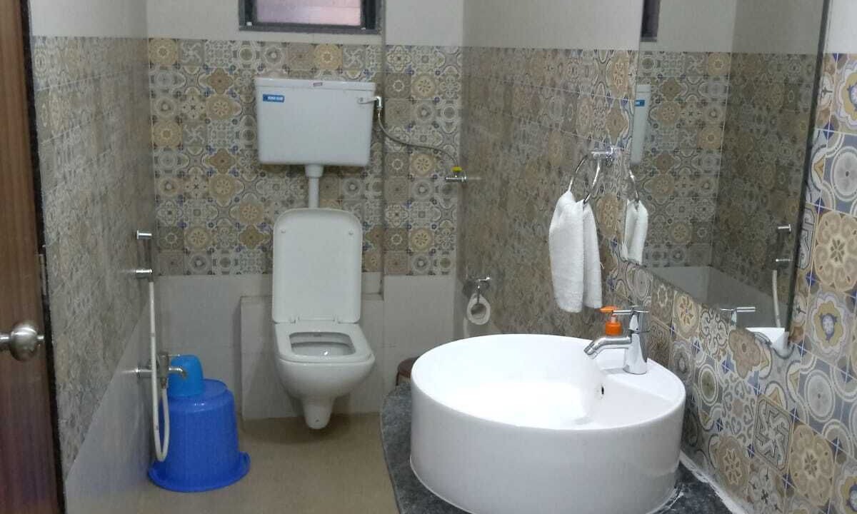 Photo of Bedroom in Pali