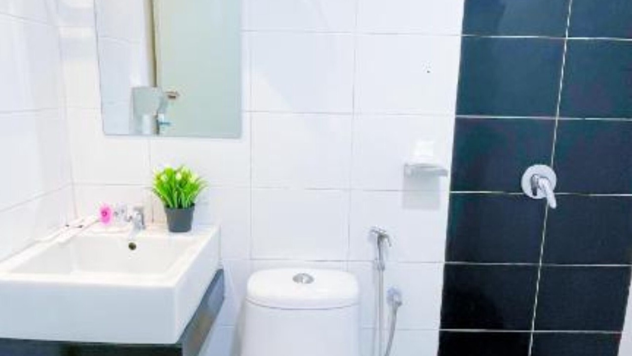 Photo of Bathroom in Dhanmondi