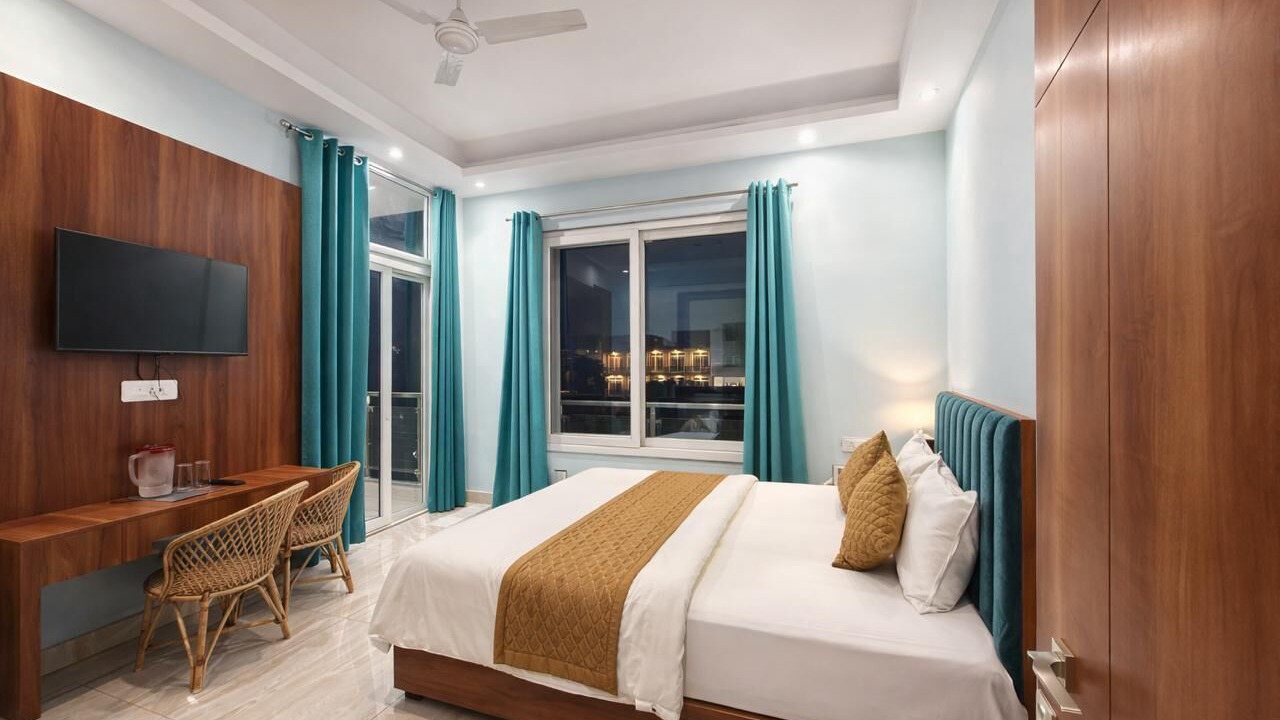 Photo of Bedroom in Tapovan