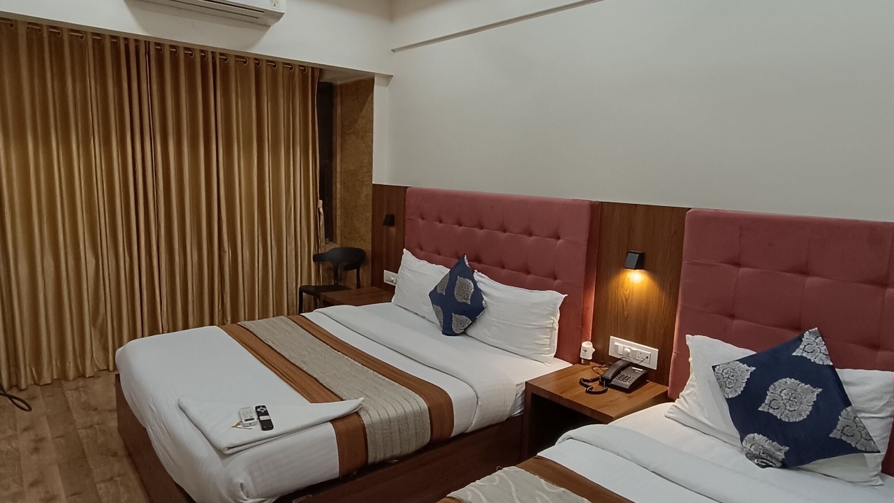 Photo of Bedroom in Andheri West
