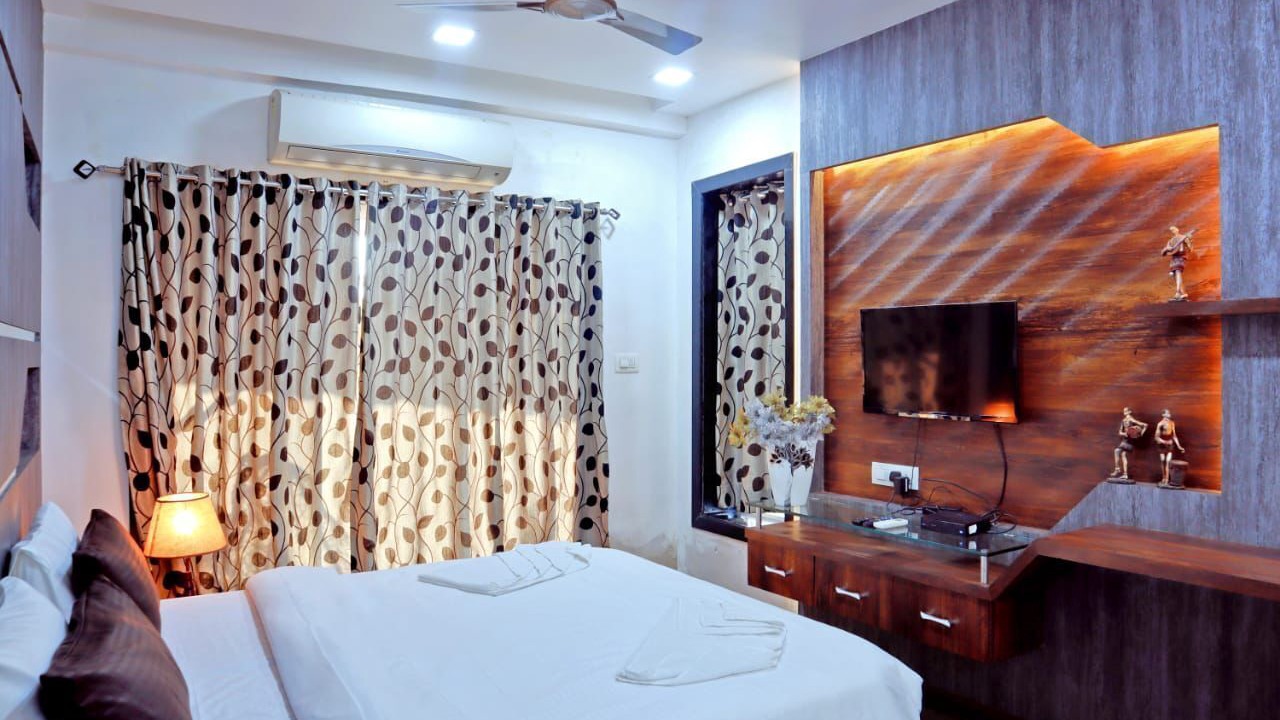 Photo of Bedroom in Mahabaleshwar