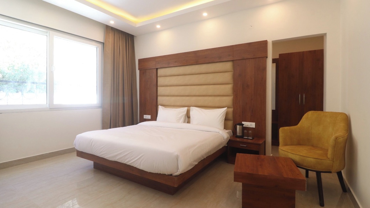 Photo of Bedroom in The Mall Road