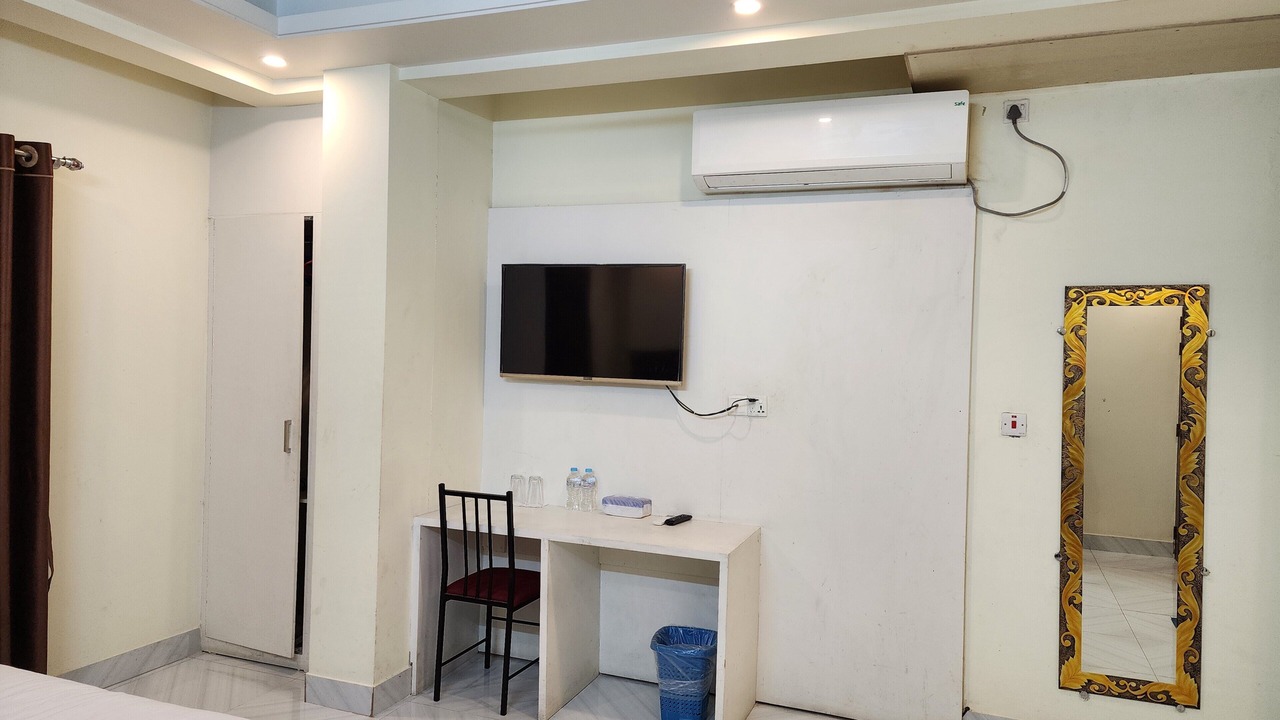 Photo of Bedroom in Dhaka