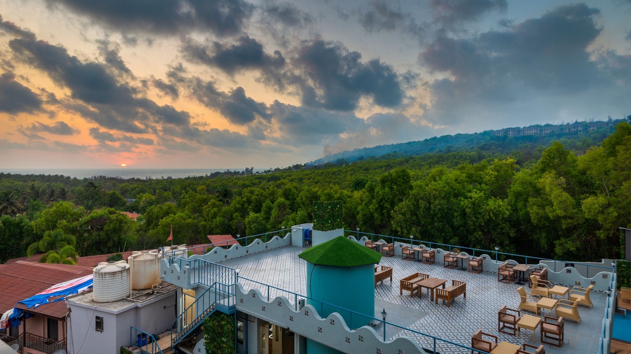 Photo of Patio Balcony in Morjim