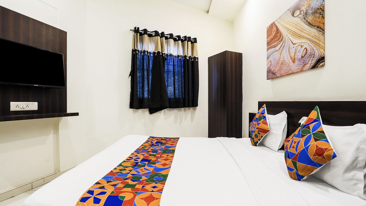 Photo of Bedroom in Rajkot