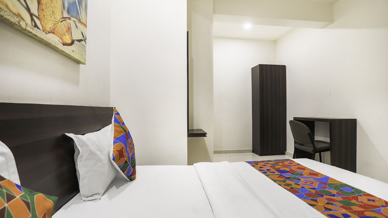 Photo of Bedroom in Rajkot