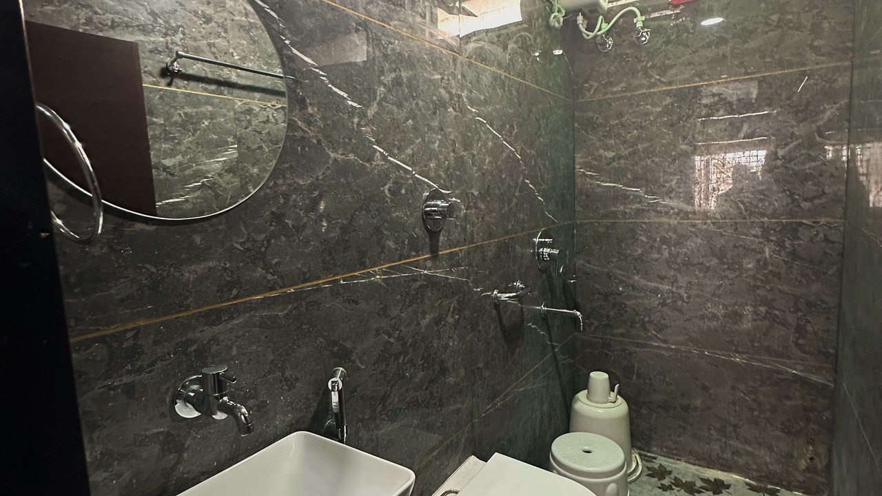 Photo of Bathroom in Omkareshwar