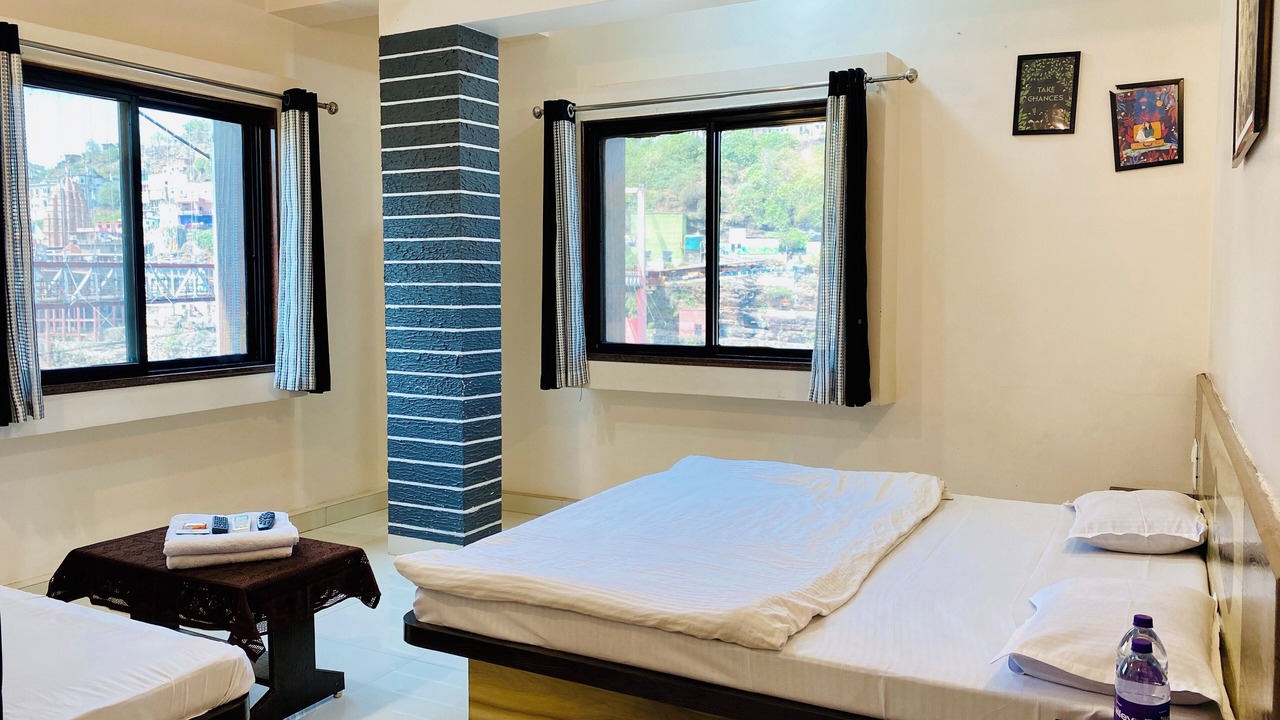 Photo of Bedroom in Omkareshwar