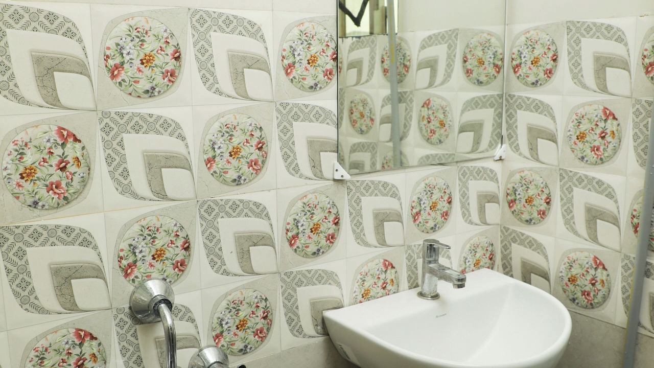 Photo of Bathroom in Adyar