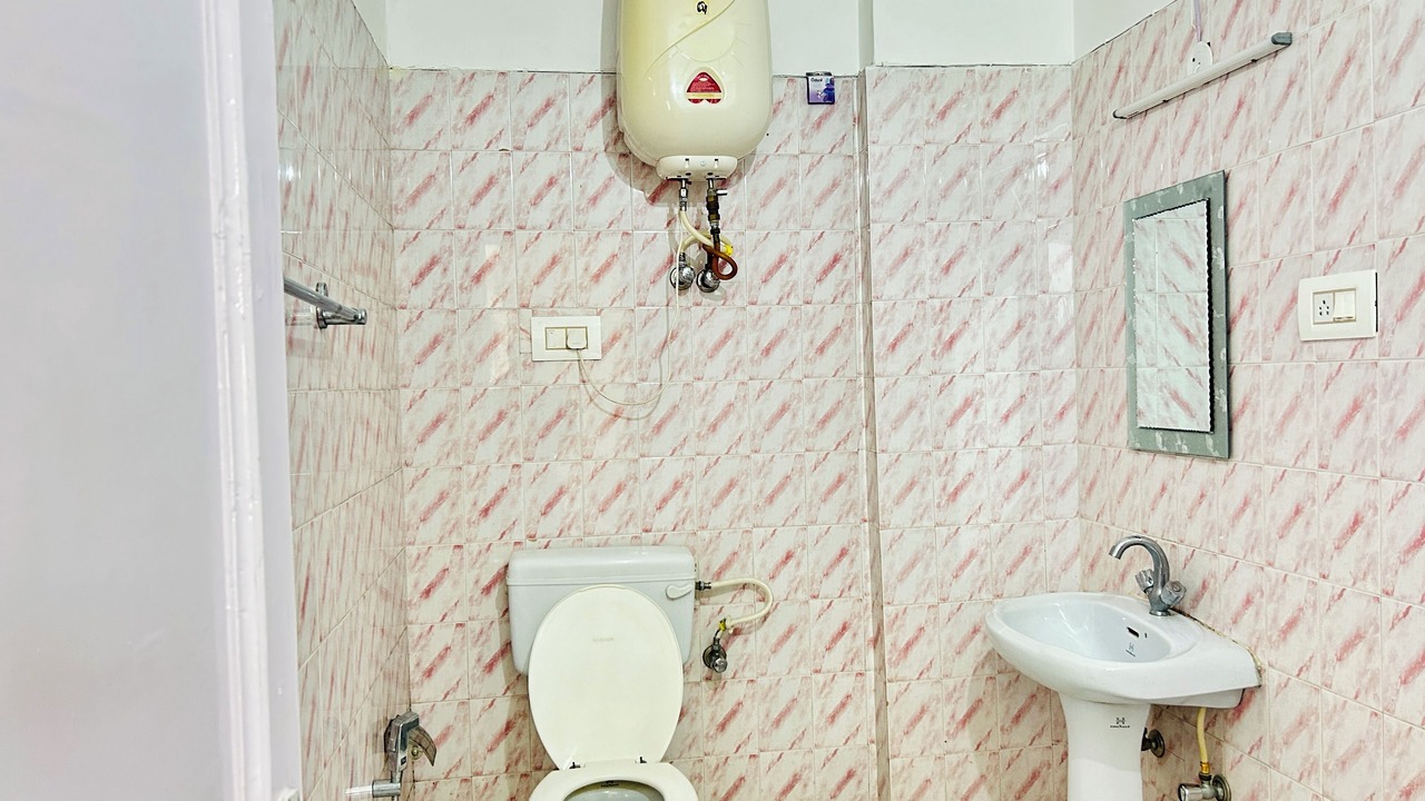 Photo of Bathroom in McLeod Ganj