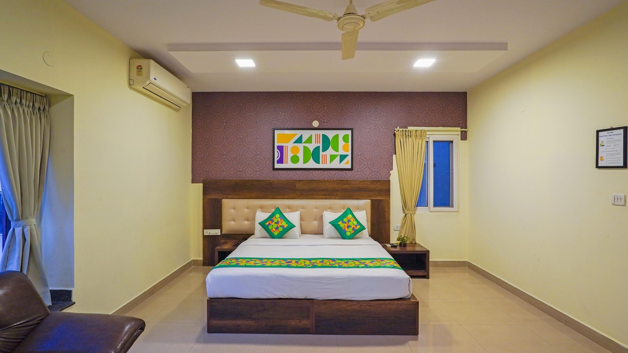 Photo of Bedroom in HBR Layout