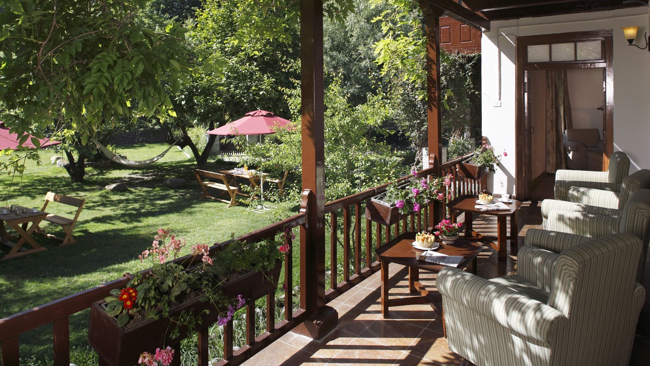 Photo of Patio Balcony in Old Manali
