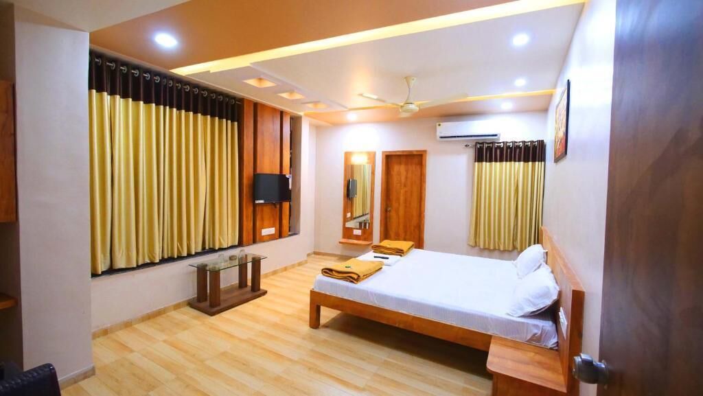 Photo of Bedroom in Veraval