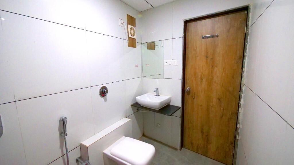 Photo of Bedroom in Veraval