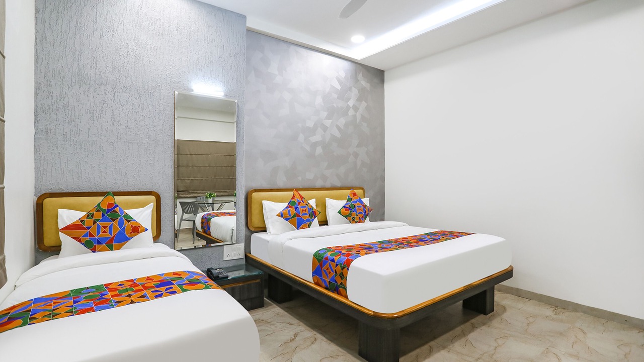 Photo of Bedroom in Daulatabad