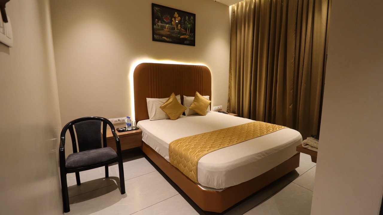 Photo of Bedroom in Malad West