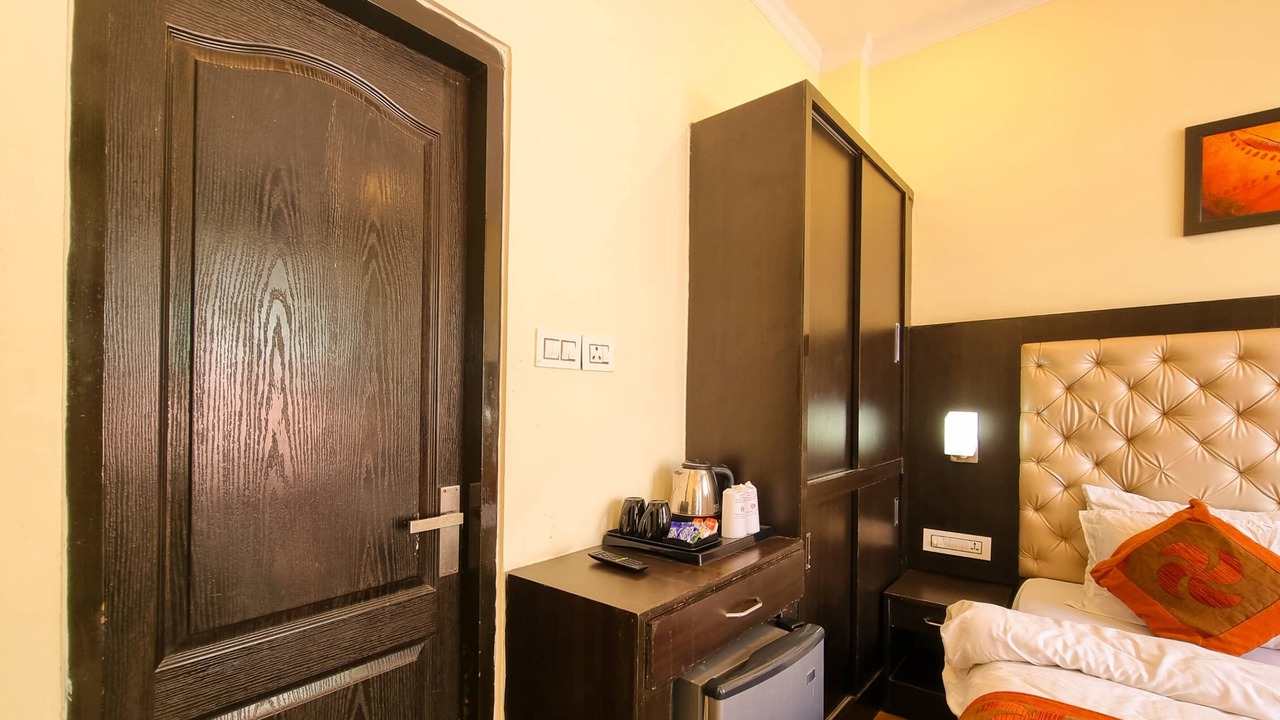 Photo of Bedroom in Bhagsu Nag