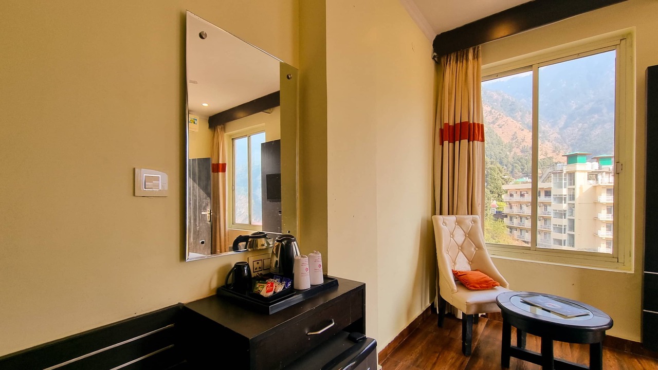 Photo of Bedroom in Bhagsu Nag