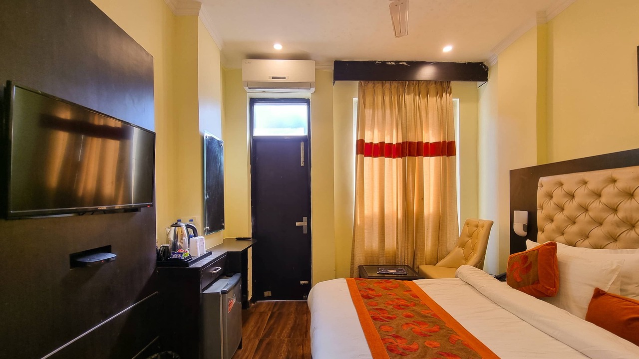 Photo of Bedroom in Bhagsu Nag