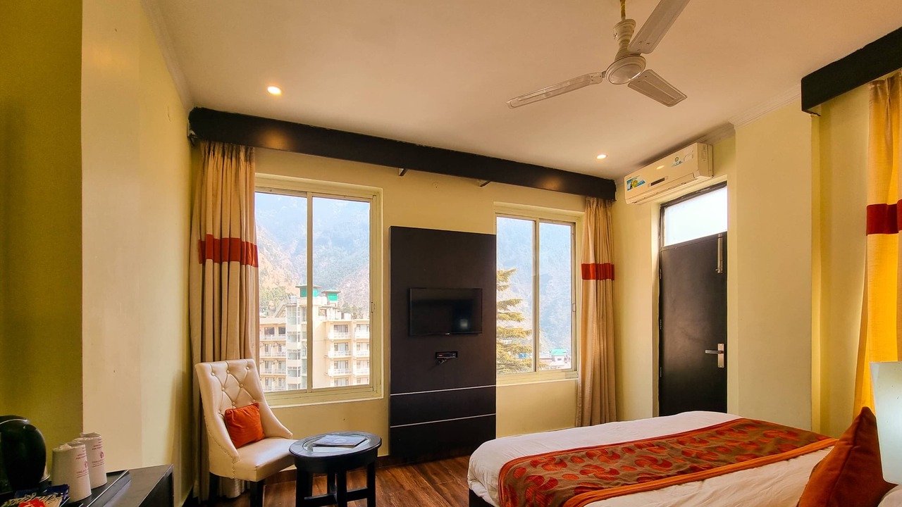 Photo of Bedroom in Bhagsu Nag