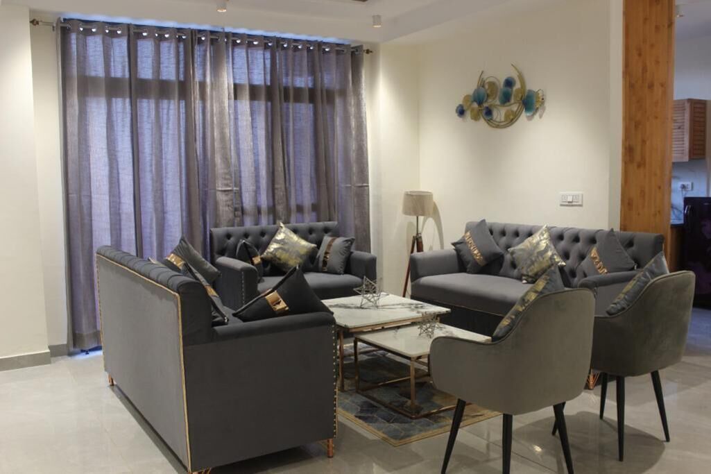 Photo of Livingroom in Kumarhatti