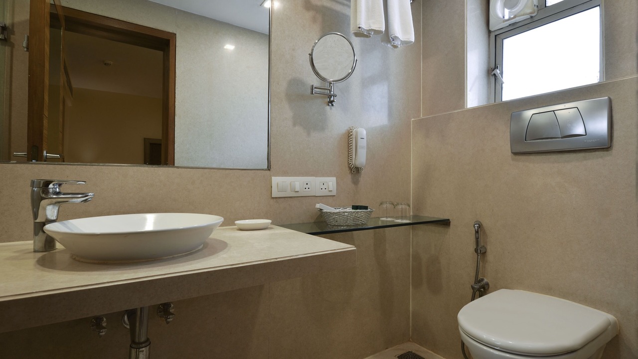 Photo of Bathroom in Prabhadevi