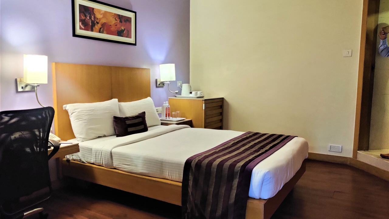 Photo of Bedroom in Prabhadevi