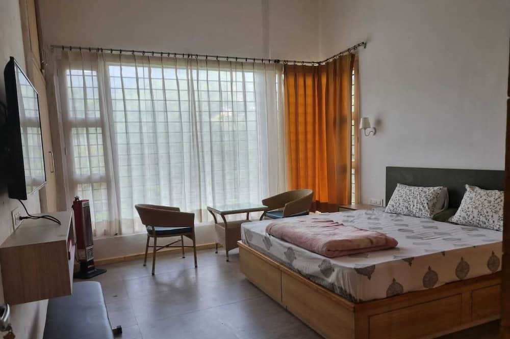 Photo of Bedroom in Dharampur