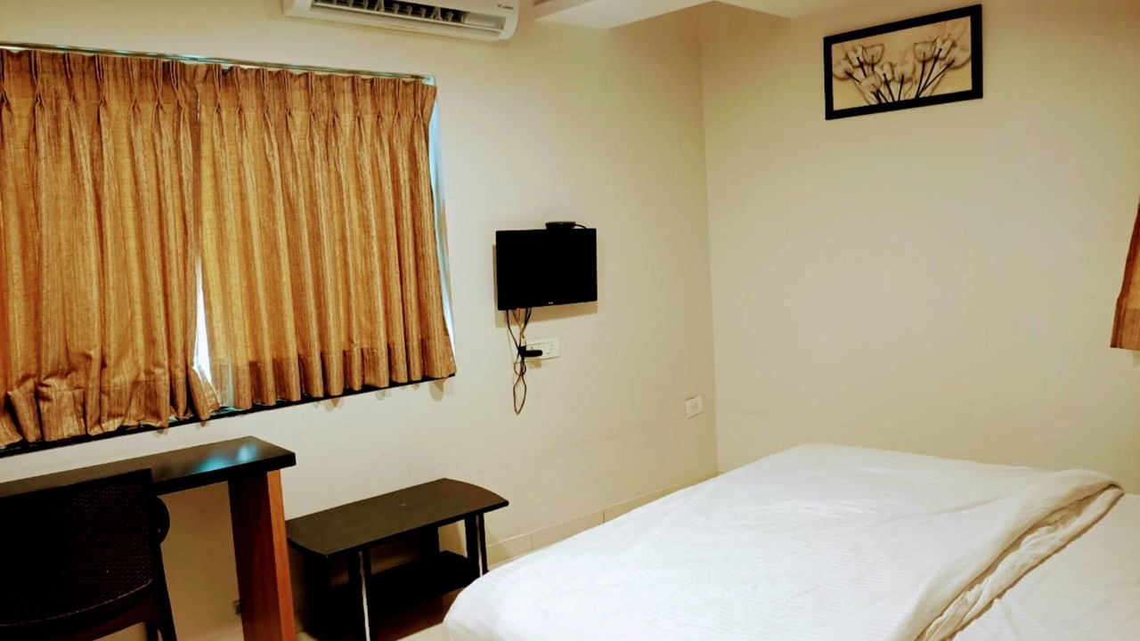 Photo of Bedroom in Bhavnagar