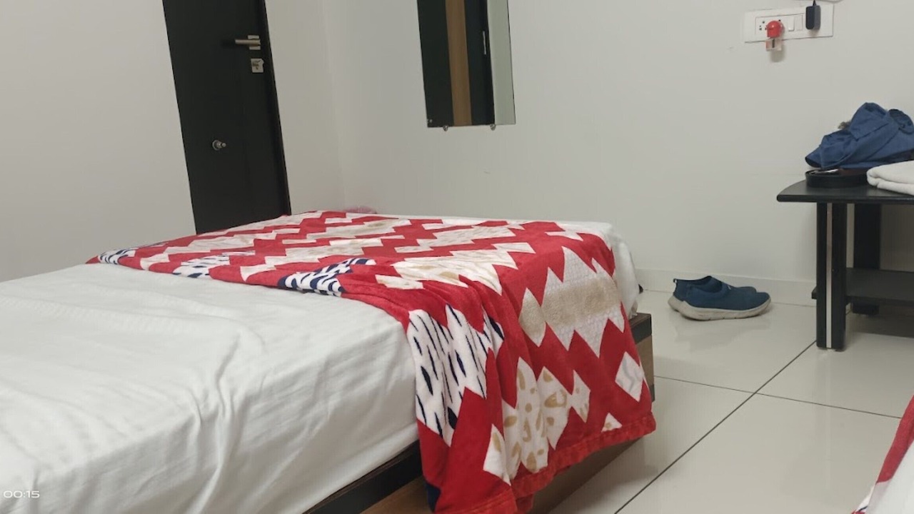 Photo of Bedroom in Bhavnagar