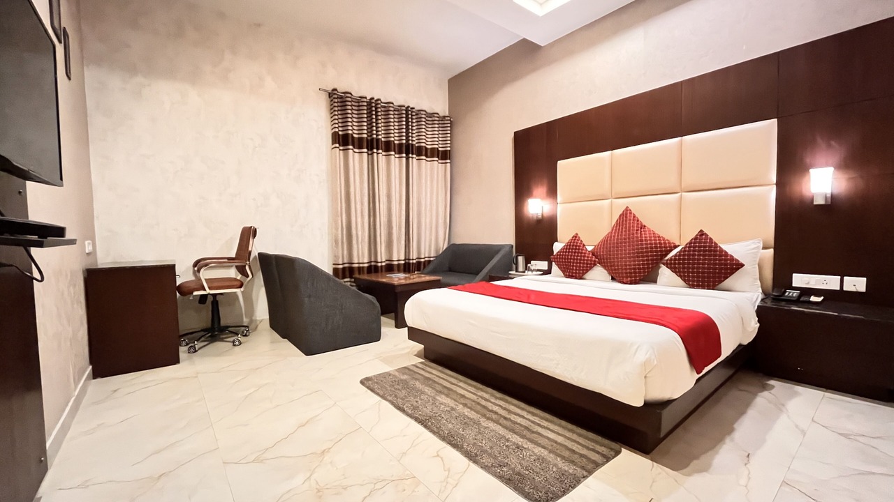 Photo of Bedroom in Dehradun