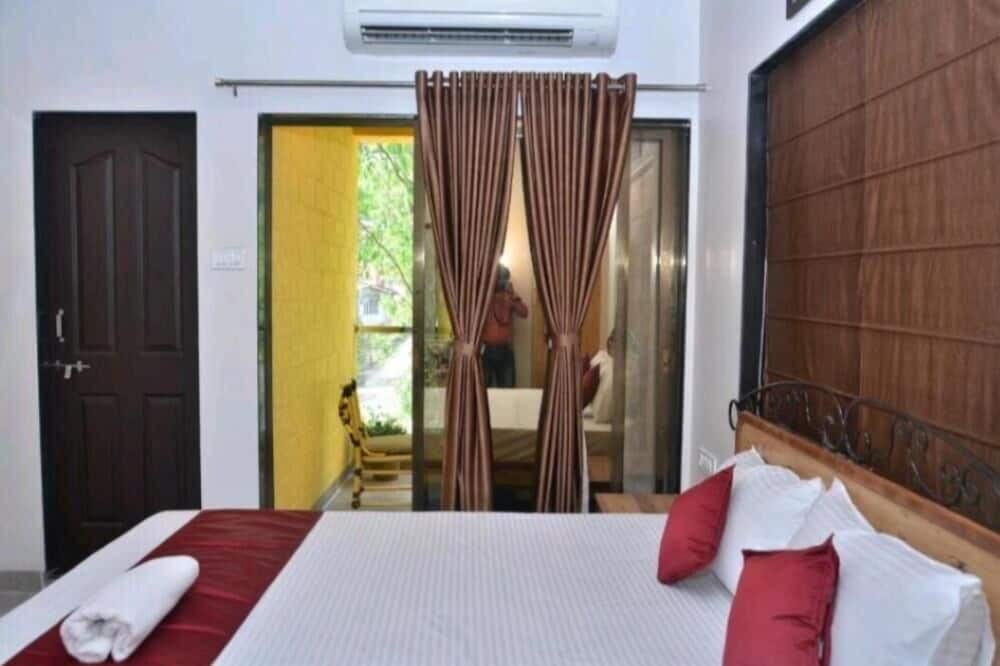 Photo of Bedroom in Bhilar