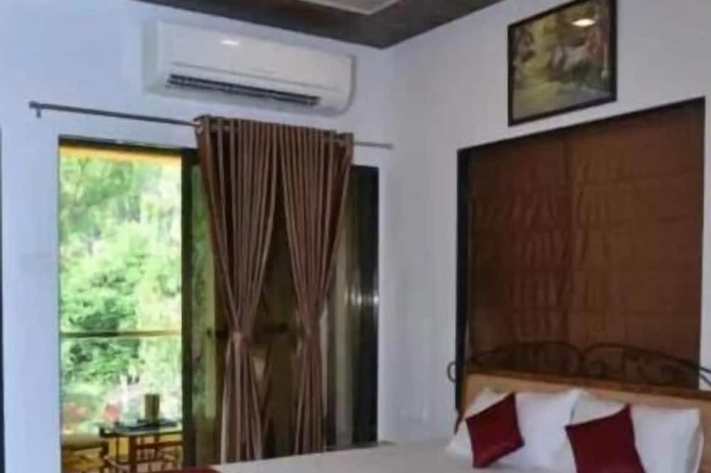 Photo of Bedroom in Bhilar