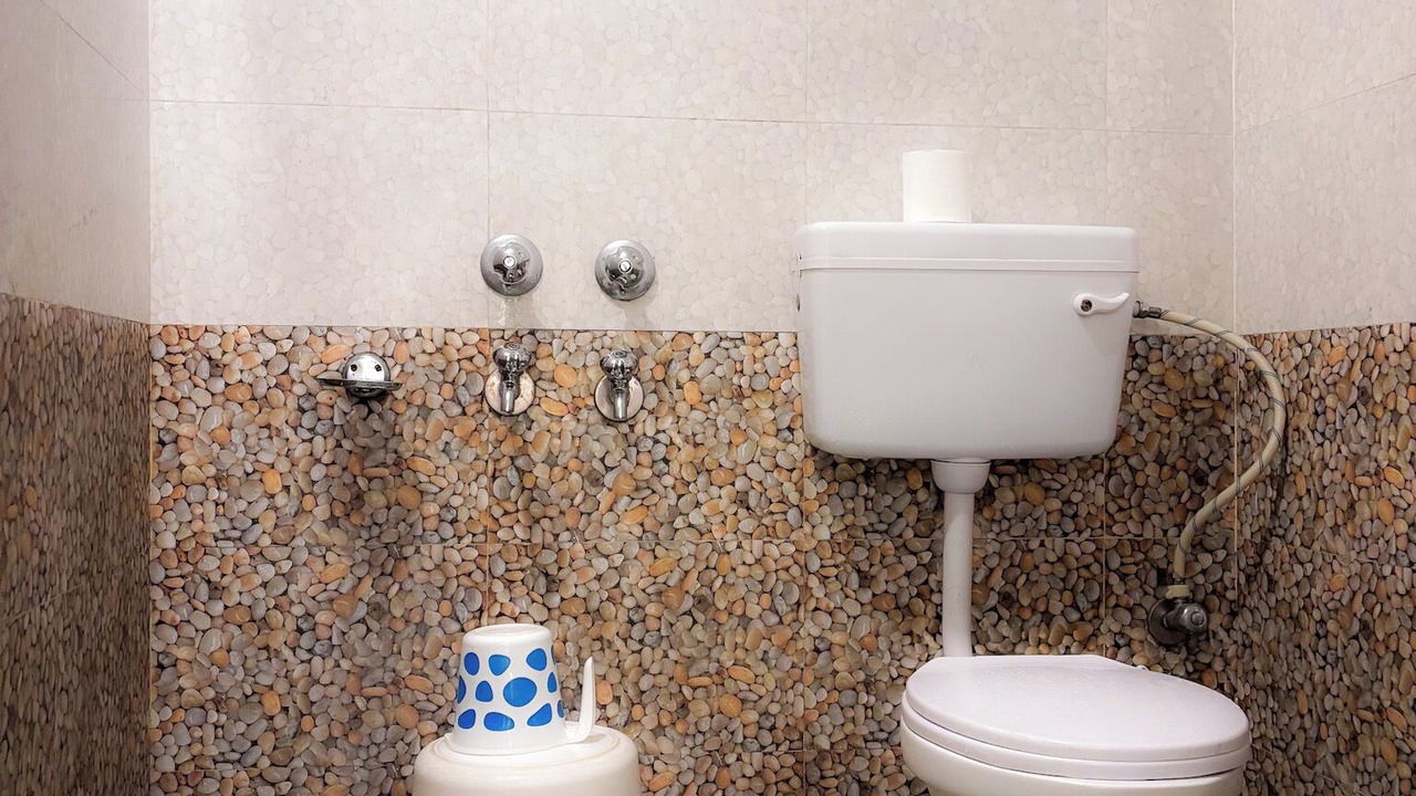 Photo of Bathroom in Bhagsu Nag