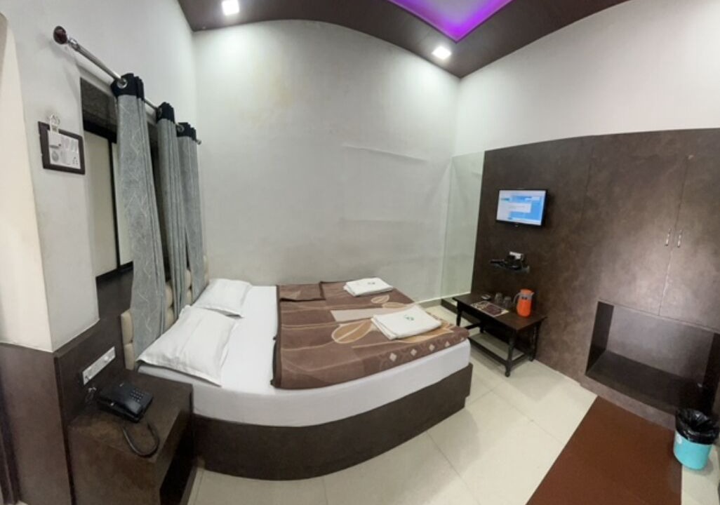 Photo of Bedroom in Mount Abu