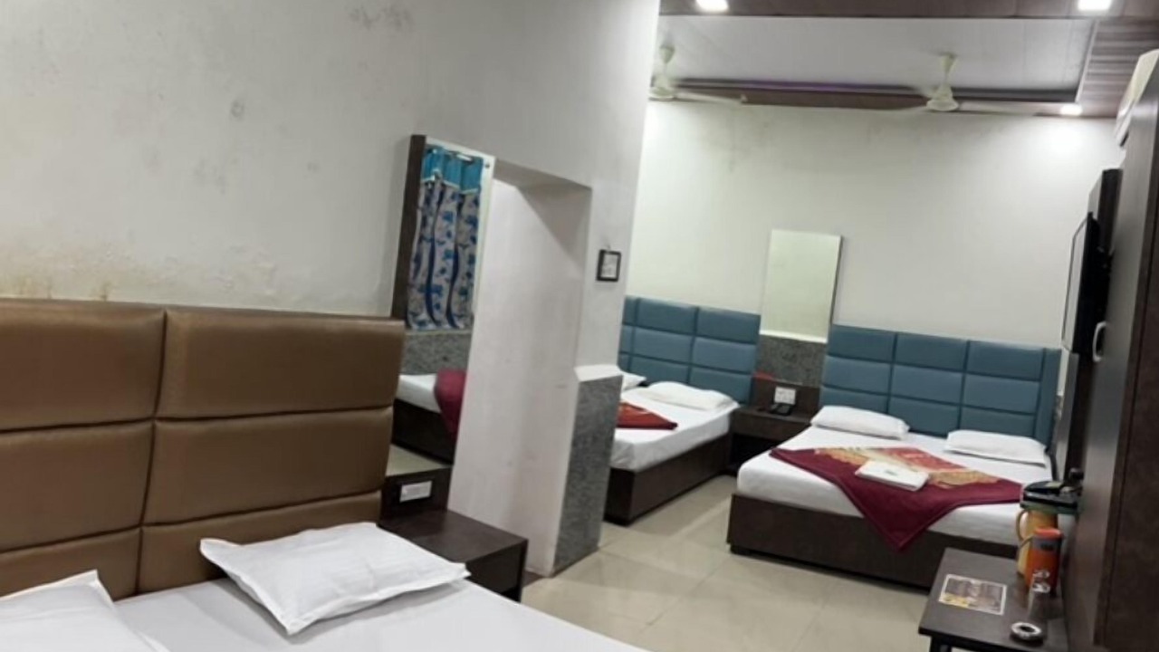 Photo of Bedroom in Mount Abu