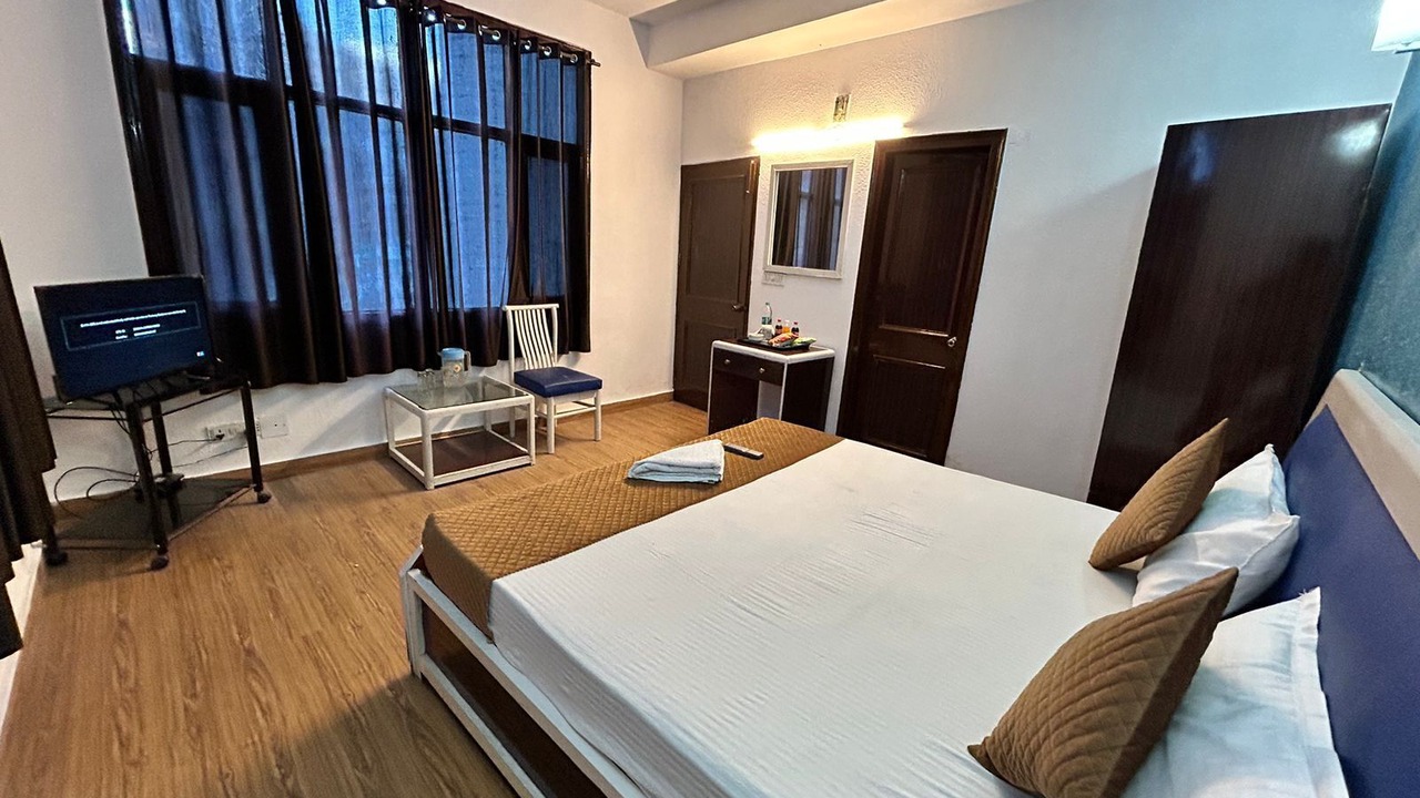 Photo of Bedroom in New Manali