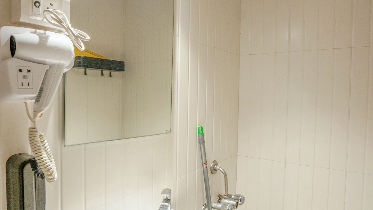 Photo of Bathroom in Santacruz West