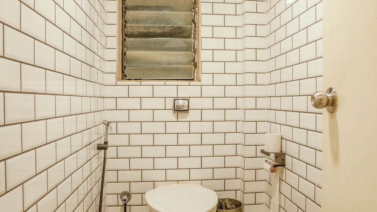 Photo of Bathroom in Santacruz West