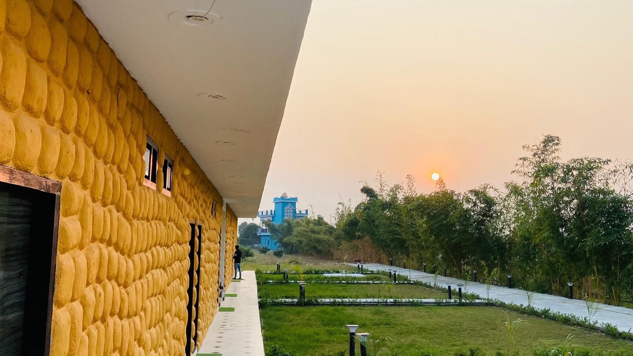 Photo of Outdoor in Ramnagar