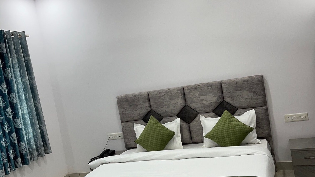 Photo of Bedroom in Mehandipur