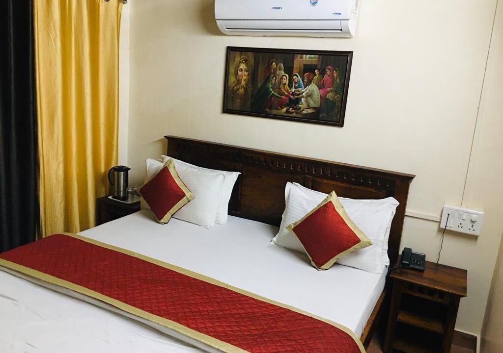 Photo of Bedroom in Mount Abu