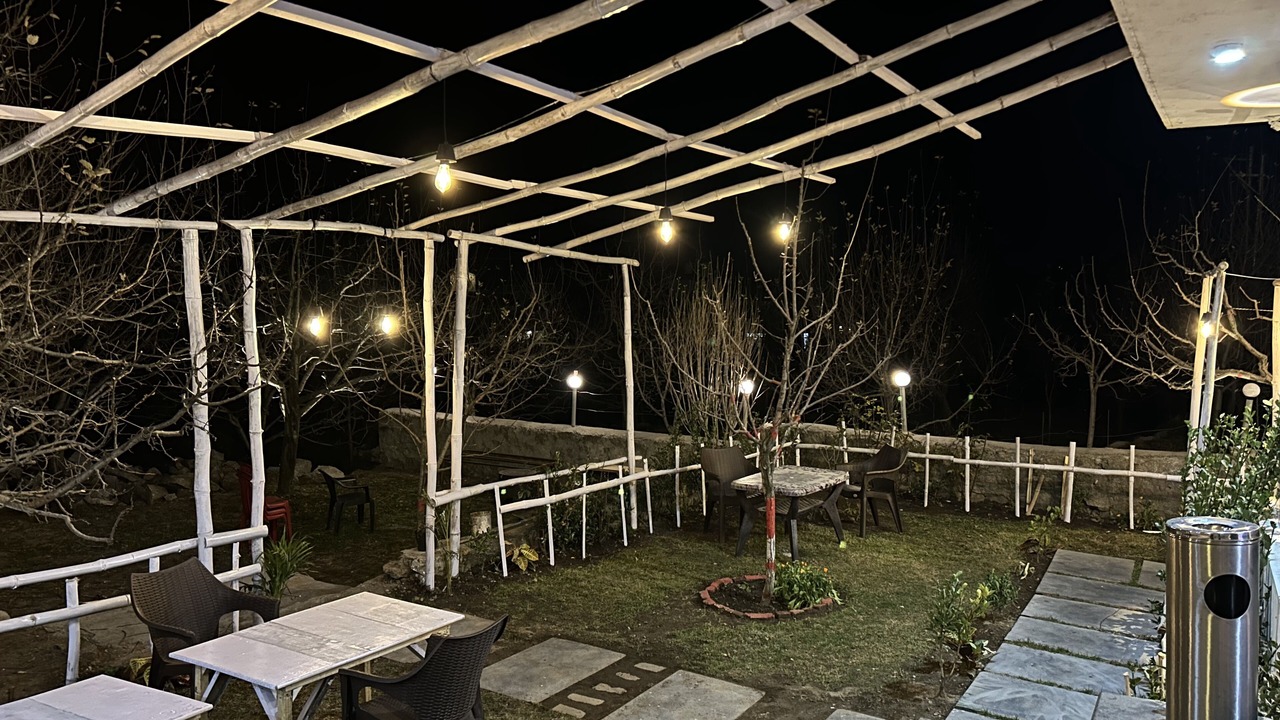Photo of Outdoor in Burwa