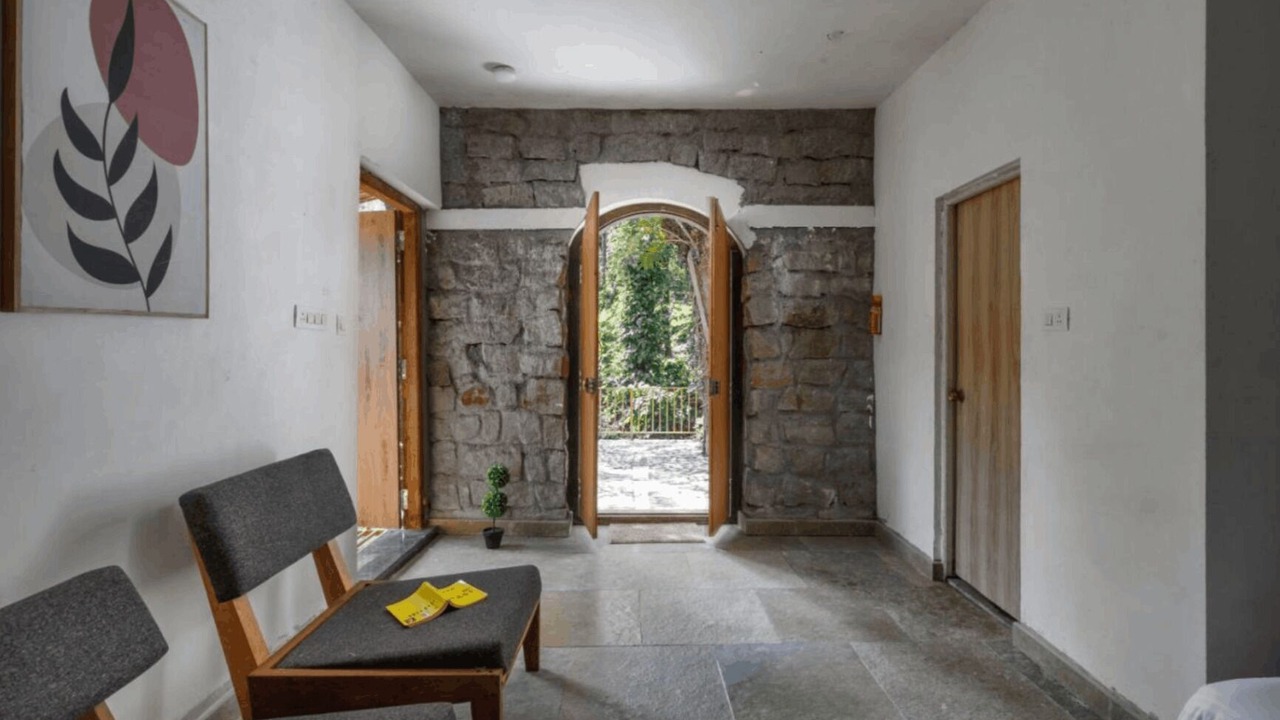 Photo of Bedroom in Somvarpet