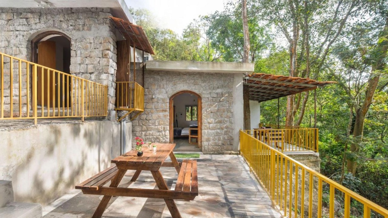 Photo of Bedroom in Somvarpet
