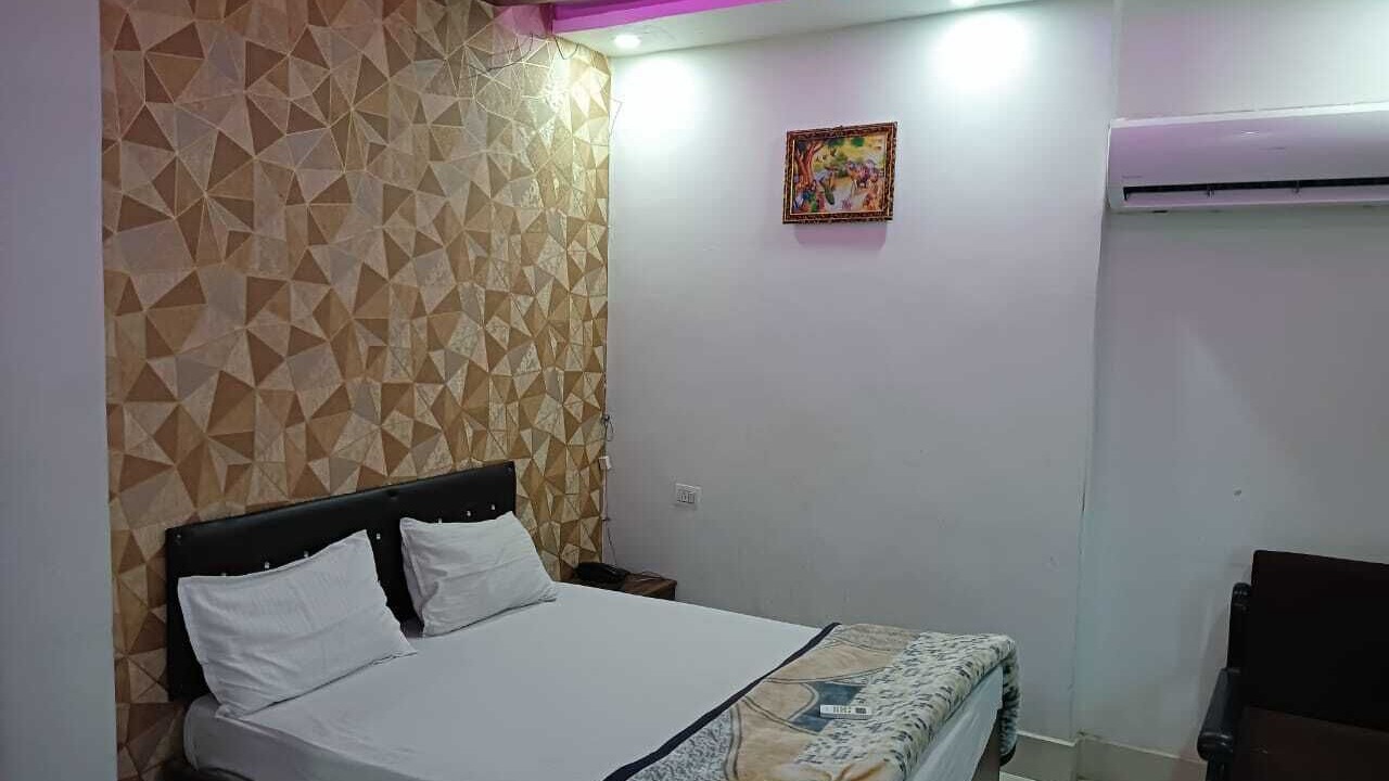 Photo of Bedroom in Bharatpur