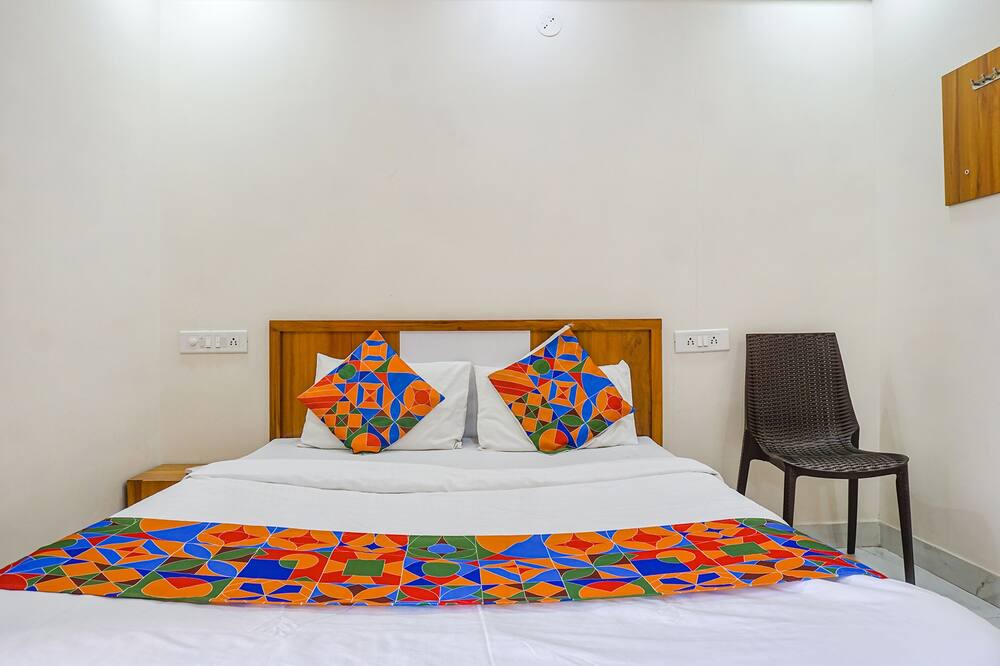 Photo of Bedroom in Alandi