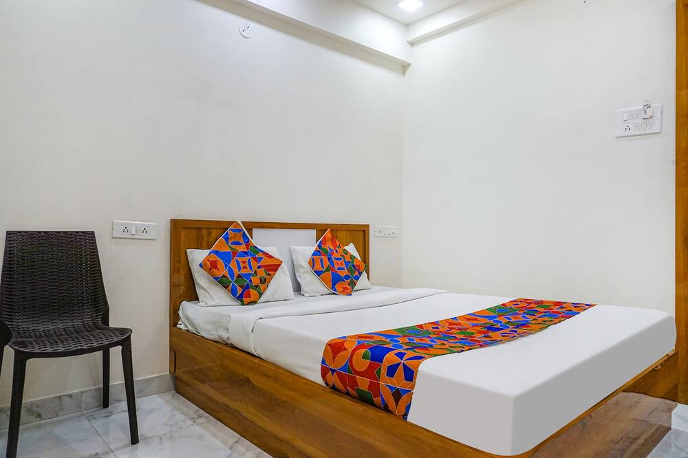 Photo of Bedroom in Alandi